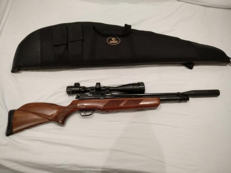 Vendo Gamo Coyote Whisper calibre 5,5. Está en muy buen estado. Ideal para iniciarse con los PCPs. Incluye 01