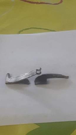 Hola compañeros, queria preguntaros si alguno save donde podria comprarun par de muelles de vallestilla 01