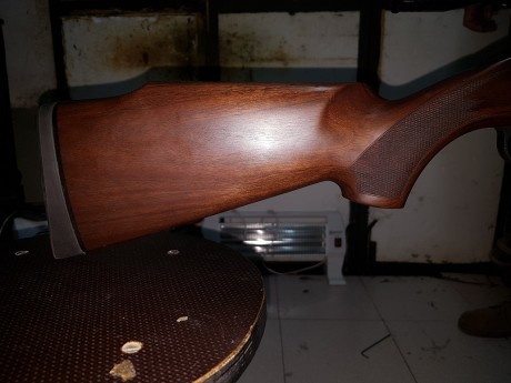 Hola compañeros,  un amigo me ha pedido que le suba este anuncio. Se vende carabina Sako Quad con culata 11