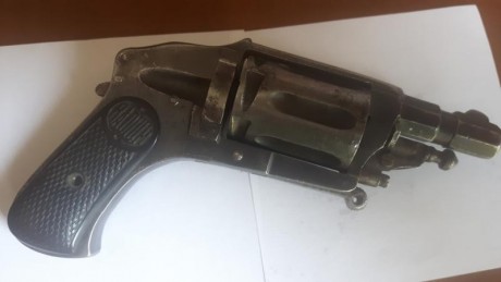 Hola compañeros, hace años que encontro mi padre en un desvan de mi abuelo dos revolveres velodog inutilizados 11