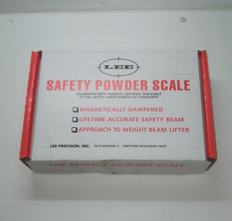 Vendo báscula Lee (nº de producto 90681) sin uso. Caja original y manual de instrucciones. Venia con el 00