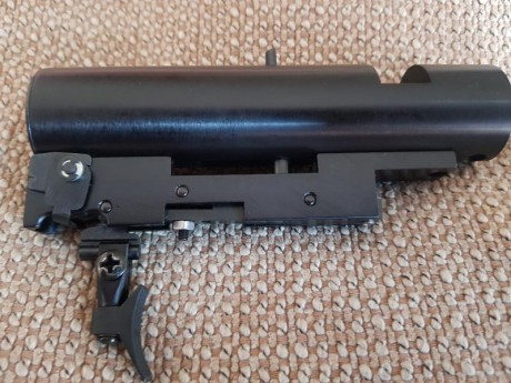 Vendo grupo disparador completo Bsa-R-10 por 75€.

Saludos. 02
