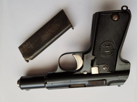 Astra 3000 en perfecto estado de conservation .

Inscrito en el libro de coleccionista como arma historica.
precio 01