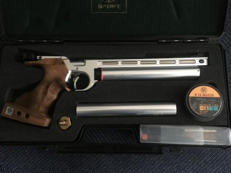 Vendo  STEYR LP10 EVO .  por no usar ,la compre nueva el 25 / 07 /2016 en Ibergrips
esta impecable con 70