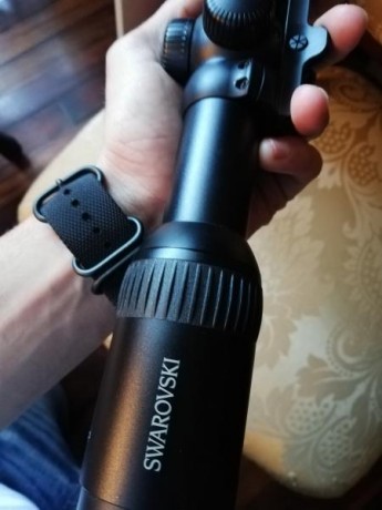 Swarovski z6 hd 3-18x50
Reticula a4-300 
Control paralaje
Precio 1600€
El visor esta perfecto, tanto exteriormente 00
