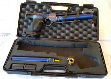 Vendo Hammerli AP40 en muy buenas condiciones, con 2 cilindros... maletín y manual de instrucciones...

PRECIO 01