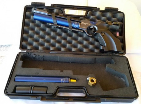 Vendo Hammerli AP40 en muy buenas condiciones, con 2 cilindros... maletín y manual de instrucciones...

PRECIO 00