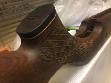 Vendo, Air Armsn Prosport 4,5 a 19 j. Comprada menos de un año, culata aya con una marca de lijado para 00