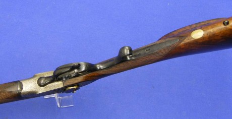 Voy a colocar unas fotos de un arma larga alemana de llave de mecha del siglo XVI. 40