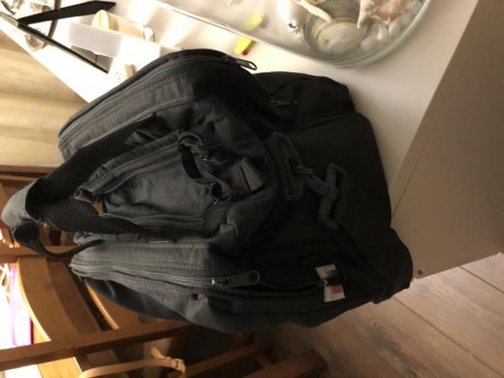Funda para ipsc + 3 cargadores de glock 17 con sus respectivos portacargadores para cinturon + mochila 00