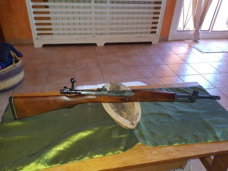 hola pongo a la venta dos rifle calibre 308 win los dos. un remington 700 police con visor sightron SIII 30