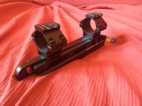 Hola, vendo rail con anillas incorporadas INFINITY FAE-L50 de eaglevisioncam, el rail es ajustable en 01