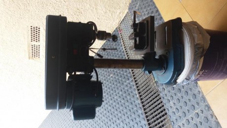 Buenas vendo taladro de mesa eletrico , por  espacio 
Está en perfdctas condiciones lo vendo por 100 € 02