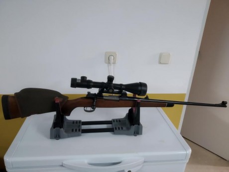 Se vende rifle Máuser acción 98 calibre 3006. El rifle va con monturas de giro Mak y visor Bushnell elite 01