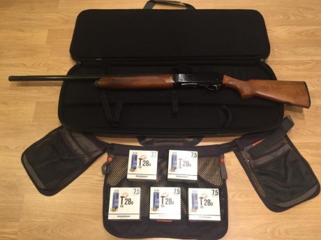 Escopeta repetidora Lanber:
-Cañon 71cm 
-Choque Fijo 3* 
-(Capacidad 3 cartuchos según ley) 

Extras: 10