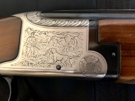 Vendo escopeta superpuesta Laurona súper caza calibre 12.
 Doble gatillo, selección de tiro, el mismo 01