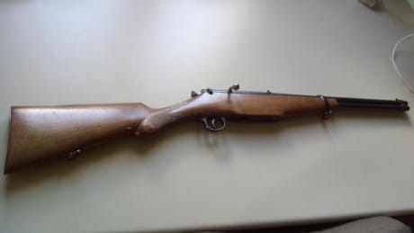 Vendo carabina onena 9 largo, con 2 cargadores, uno grande y otro pequeño.
Vá muy bién.
150€.
 IMG-20190521-WA0046.jpg 02