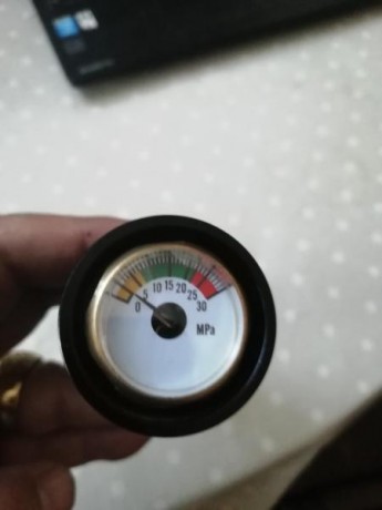vendo depósito con manómetro con poco uso
60 euros envío incluido 
 51.jpg  52.jpg  53.jpg  00