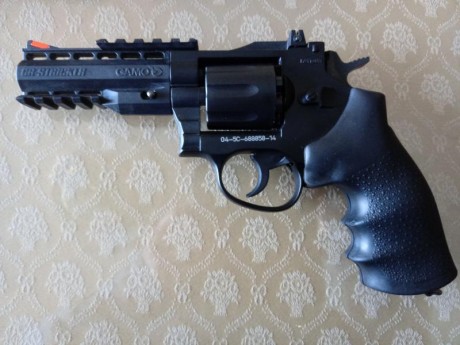 Muy buenas.
Vendo revolver Gamo  GR-Stricker en 4.5mm.
El revolver está completamente nuevo, lo compré 02