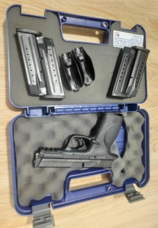 Vendo Pistola en perfecto estado. Con muy pocos disparos. Se puede ver y probar. Retenida del cargador 00