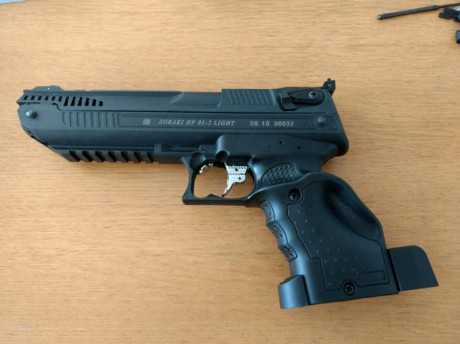 Buenos días.
Vendo pistola Zoraki HP01-2 LIGHT en 4.5 mm con cañón de acero estriado de 18 cm.
Esta es 01