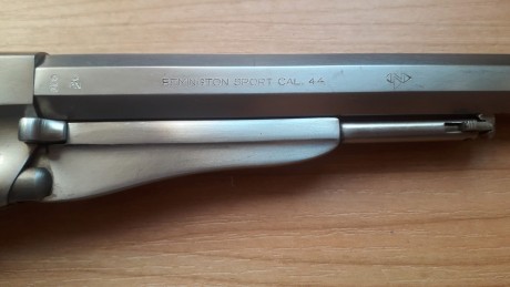Un compañero de club me pide poner a la venta revolver Remington de Euroarms con cañón Lothar Walter
Precio 01