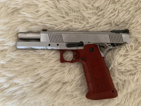 Se venden las siguientes armas: 
(SE ENCUENTRAN EN MÁLAGA)
Glock 34 Gen 4, en perfecto estado, comprada 01