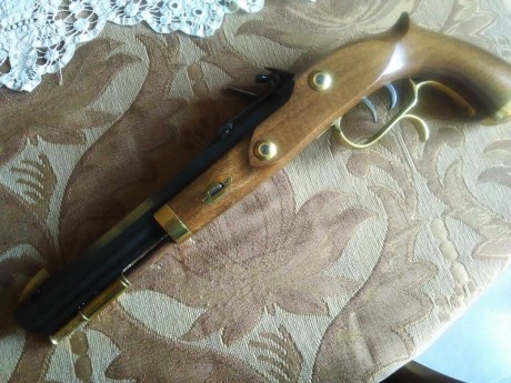 Pistola usada por los tramperos y compañera del Hawken.
Este modelo de Ardesa es conocido por su fiabilidad 160