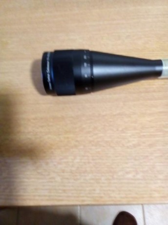 Hola, vendo este visor Victory Optics de 10-40x50 AOE con anillas para 11mm o 22mm y pieza para mover 00