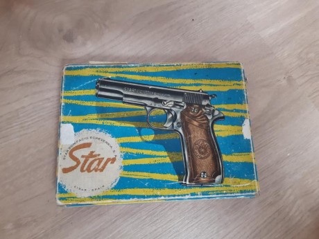 Vendo caja vacia de pistola Star modelo S. Precio 10 €. Envios aparte a cargo de comprador. 10