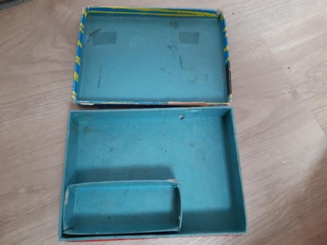 Vendo caja vacia de pistola Star modelo S. Precio 10 €. Envios aparte a cargo de comprador. 01
