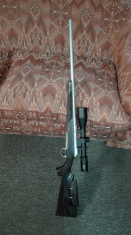 Un amigo me pide un favor. 
VENDO RIFLE SAUER MODELO ALASKA Y CALIBRE 300 WINCHESTER MAGNUM, CON VISOR 00