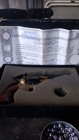 Pues eso un amigo del club pone a la venta un revólver marca San Marcos del calibre 0.31 de 3 pulgada 01
