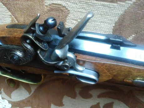 Pistola usada por los tramperos y compañera del Hawken.
Este modelo de Ardesa es conocido por su fiabilidad 142