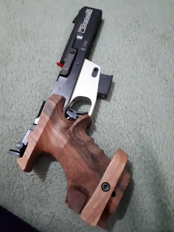 VENDO PISTOLA BENELLI MP90WC de febrero 2019 por no utilizar, ya que he decidido tirar solo en pistola 21