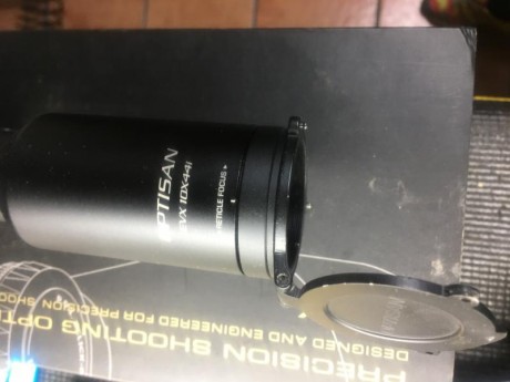 Visor optisan evx 10x44i en garantía, viene con tapas metálicas, parasol , rueda paralaje. Perfecto estado 02
