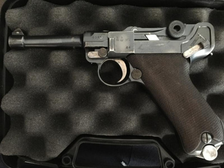 Se vende Luger de 1914 en excelente estado, pavón original, numeraciones coincidentes excepto: cargador, 00