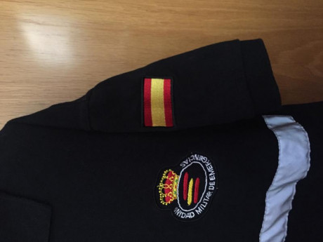 Se vende polo militar de la UME perfecto estado como nuevo, talla XL equivale a talla L. 652167719 pvp 10