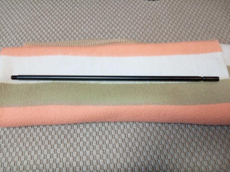 Vendo cañón macizo Weihrauch HW100 c/4,5 de 60 cm, con rosca de 1/2″ UNF en la punta para moderador, completamente 00