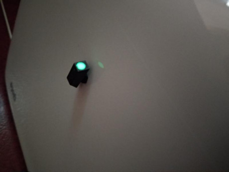 Vendo punto de mira luminiscente para Glock.
La compré por error por lo que está sin usar. 01