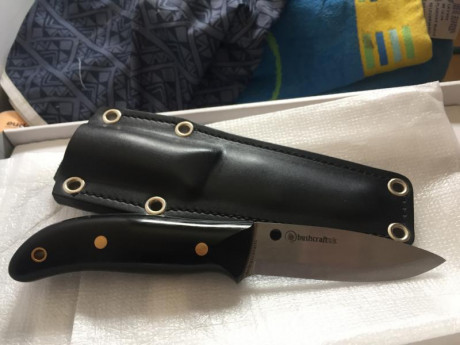 Vendo estas dos piezas,usadas pero en perfecto estado.
Las dos por 200eur o Spyderco 150 Extrema 90 eur
Fotos 01