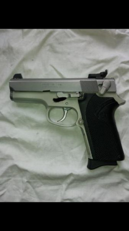 Pistola smith wesson calibre 9 p modelo 6913 en perfecto estado se puede ver y probar en oviedo asturias 02