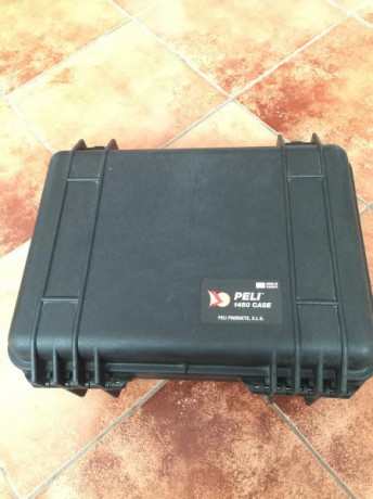 Vendo maletín Peli 1450 para arma corta, telescopio o  material fotográfico.

Homologado para transporte 02