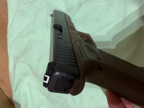 Se Vende Glock 17 de 4ª Gen. edición FDE con muy poco uso, en un estado impecable. Dos cargadores. Precio 22