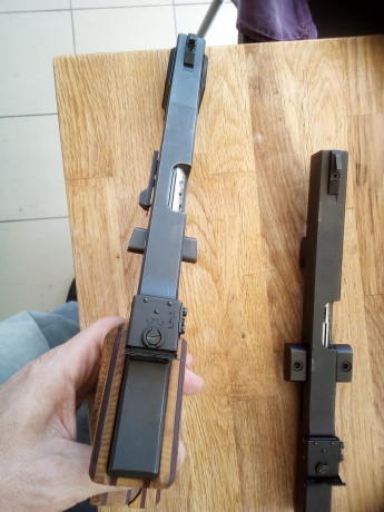 Walther GSP 22 con el Kit de conversión al 32. Lleva sus 2 cargadores por calibre, un contrapeso de 40 10