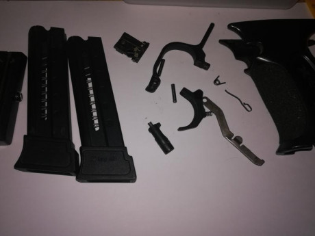 Hola, vendo accesorios de la Hammerli x Esse, todo el conjunto 120€  gastos envio incluidos.

Saludos 02