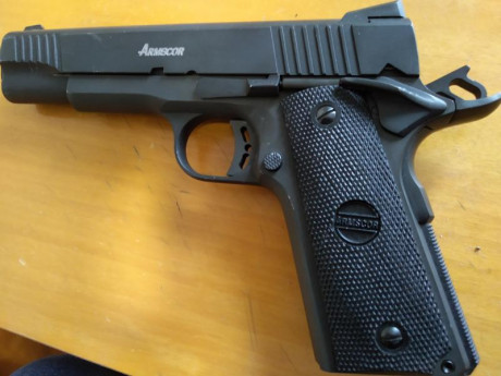 Hola.
Vendo pistola armscord .( Hoy rock island) ,1911,A1, serie 70,  pocos disparos.
Cañón 5" ,calibre 120