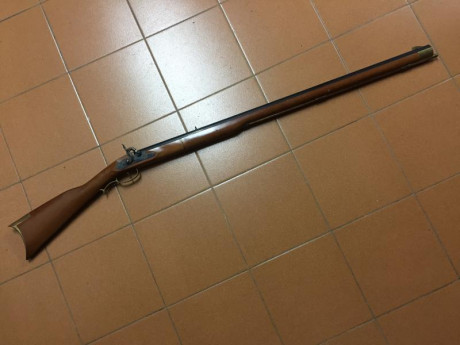 Vendo rifle Kentucky cal.45 (11,40), fabricado por DIKAR en Bergara Guipuzcoa.El rifle esta nuevo, sin 02