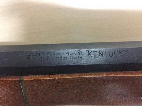 Vendo rifle Kentucky cal.45 (11,40), fabricado por DIKAR en Bergara Guipuzcoa.El rifle esta nuevo, sin 10