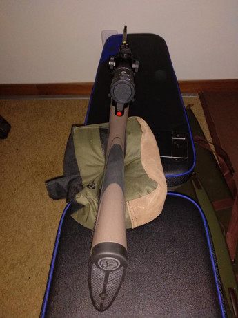 Se vende rifle Sauer 303 xt calibre 300 wm, color marrón, con el suplemento del cañón de 56 cm (las monturas 00
